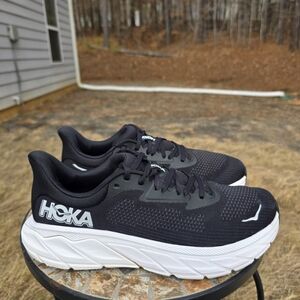 Hoka Arahi 7 1147851 BWHT Black/White Running Shoes Sneakers Women's Size 11 B